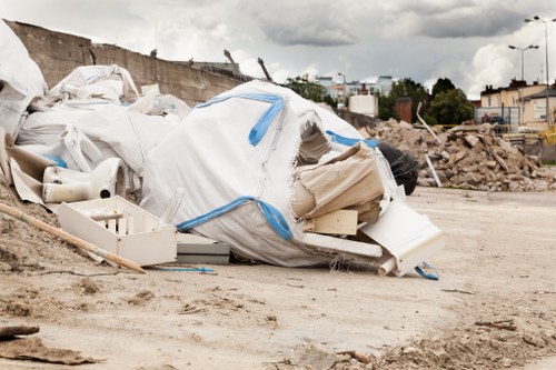 Professional flat clearance team in Canary Wharf